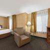 Отель Hawthorn Suites by Wyndham Lancaster, фото 3