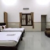 Отель OYO 1190 Ndalem Katong Guest House, фото 30