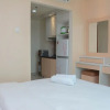 Отель Nice And Minimalist Studio At Apartment Woodland Park Residence, фото 3