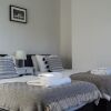 Отель Allan House - 2 Bedroom, Newbiggin by the Sea, фото 2