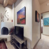 Отель Art Haven - Stylish Southwestern Comfort, Walk to The Plaza, фото 21