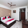Отель OYO 5189 Hotel East Lite, фото 22