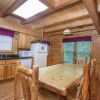 Отель Point Of View by Heritage Cabin Rentals, фото 2