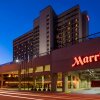 Отель Charleston Marriott Town Center в Чарлстоне