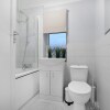 Отель Bright 4 bed 2 bath house near Pinewood, фото 7