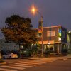 Отель SureStay Hotel by Best Western Santa Monica в Санта-Монике