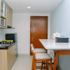Отель Warm And Cozy 2Br Signature Park Grande Apartment, фото 12
