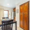 Отель Fairmount GEM With Patio in the of it all, фото 4