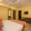 Отель OYO 10679 Hotel Nanashree Executive, фото 3