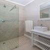 Отель Gansbaai Seafront Holiday House: Ons C-huis, фото 7