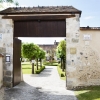 Отель La Bergerie de l'Aqueduc в Ус
