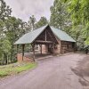 Отель Franklin Cabin Surrounded by Smoky Mountains! во Франклине
