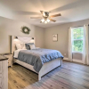 Отель Townhome 1-min Walk to Lake & Close to Sdc!, фото 6