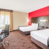 Отель La Quinta Inn & Suites by Wyndham Elk City, фото 1