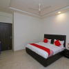 Отель OYO 23221 Amigos Suites, фото 7