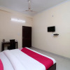 Отель OYO 16109 Hotel Ayaan, фото 17