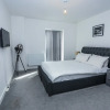 Отель Captivating 1-bed Apartment in London, фото 14