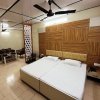 Отель Pops Hotel and Restaurant, фото 3