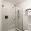 Отель Oxford Suites Portland - Jantzen Beach, фото 9