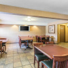 Отель Econo Lodge Evanston, фото 20