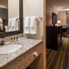 Отель Best Western Plus Berkshire Hills Inn & Suites, фото 9