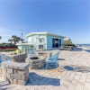 Отель Romantic Beach House As Seen On Hgtv 3 Bedrooms Sleeps 6, фото 14