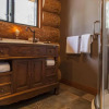 Отель Log House Retreat, фото 4