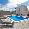 Отель Amazing Home in Rab With Wifi, 4 Bedrooms and Swimming Pool, фото 16