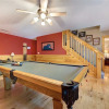 Отель Bears Corner 3 Bedroom Home with Hot Tub, фото 13