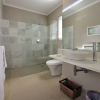 Отель Barry Hall Luxury Apartments, фото 9