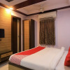 Отель Oyo Flagship 42122 Hotel Rahul, фото 12