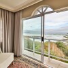 Отель Hermanus Beachfront Lodge, фото 24