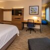 Отель Holiday Inn Express Hotel & Suites Roseville-Galleria Area, an IHG Hotel, фото 44