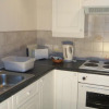 Отель Burley Court Apartments, фото 7