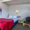 Отель Twin Peaks Lakeside Inn, фото 6