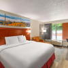 Отель Days Inn by Wyndham Knoxville East, фото 5