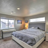 Отель Chic Bend Home w/ Deck < 3 Mi to Downtown!, фото 3