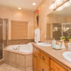 Отель Luxury Townhouse in Mountains, фото 10