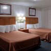 Отель Rodeway Inn & Suites Niagara Falls, фото 36