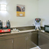 Отель Econo Lodge Midvale, фото 25