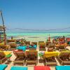 Отель Beach Studio Aerial at Lac Bay, фото 11