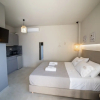 Отель Theros Suites, фото 5
