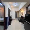 Отель Warm And Cozy 2Br Vida View Makassar Apartment, фото 8
