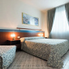 Отель Aparthotel Holiday, фото 1