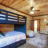 Отель Splash Of Gatlinburg 6 Bedroom Cabin by RedAwning, фото 7
