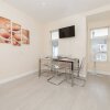 Отель Homely Spaces Large 2-bed Apartment in Bedford, фото 16