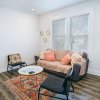 Отель Impressive Cozy Historic 2BR Apt Near Downtown, фото 6