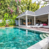Отель Spacious Private Villa in Canggu Heart, фото 16