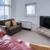 Отель The Penthouse - 3 Bedroom Apartment - Llanelli, фото 3