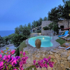 Отель Belvedere 1 Luxe Pool House, фото 12